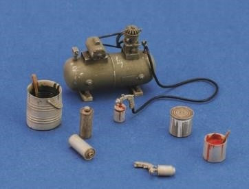 Royal Model 934 1/35 Air Compressor & Accessories (Resin)