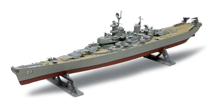 Revell Monogram 301 1/535 USS Missouri Battleship