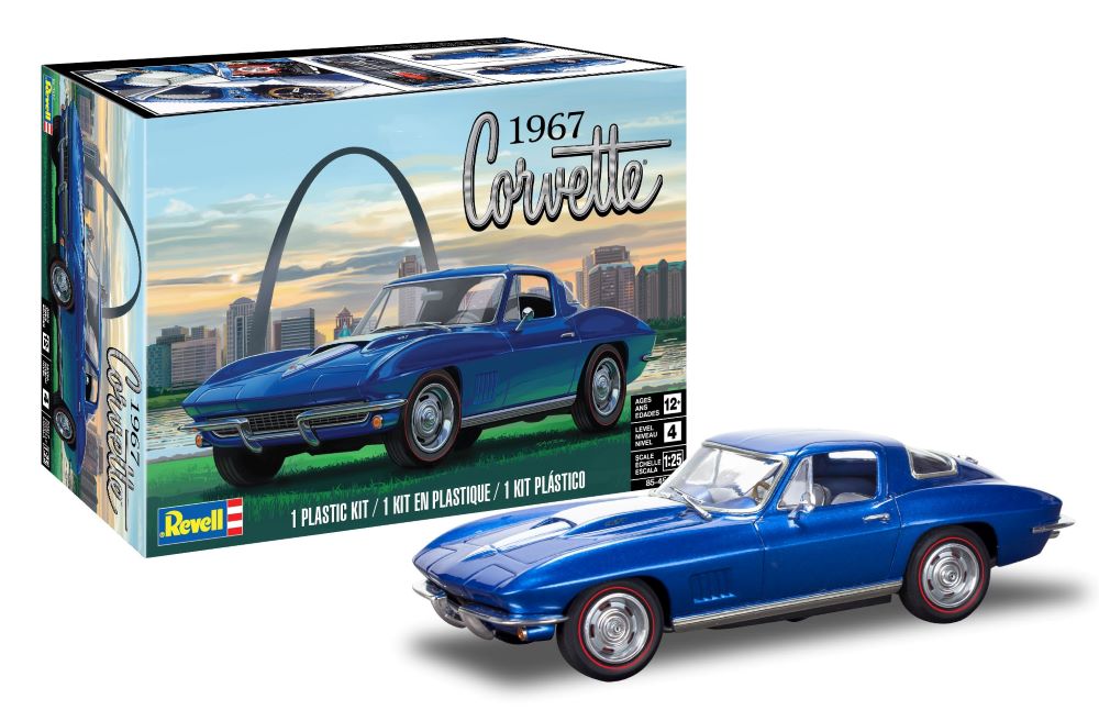 Revell Monogram 4517 1/25 1967 Corvette Coupe