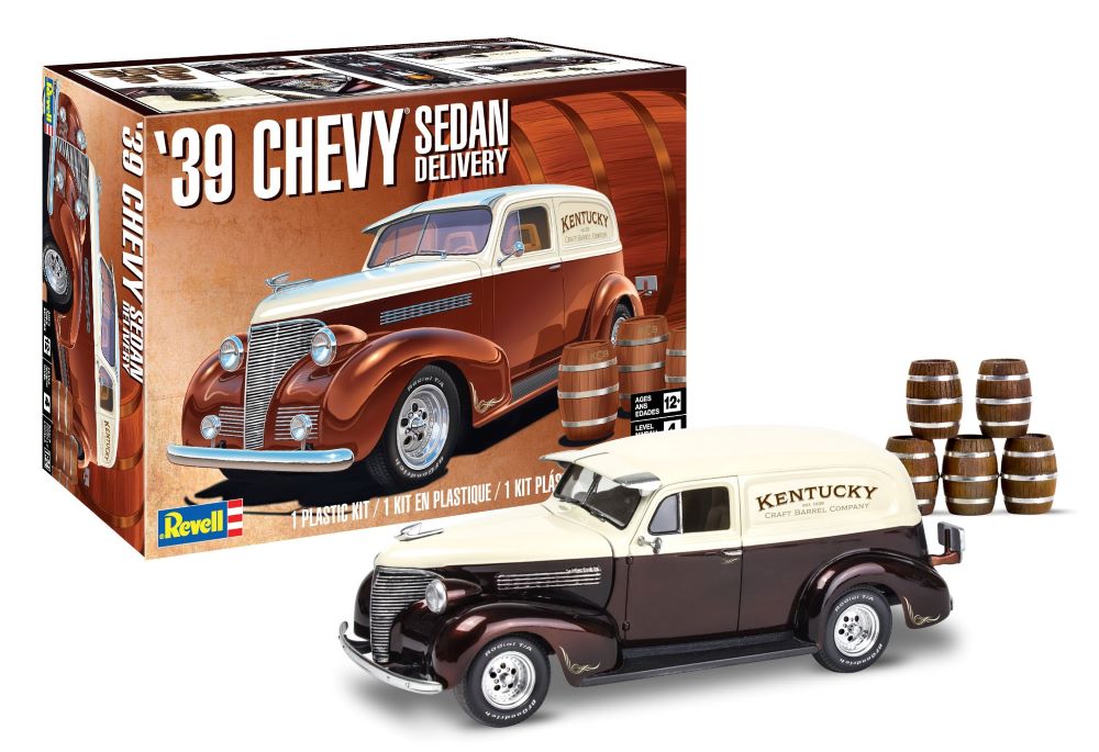 Revell Monogram 4529 1/24 1939 Chevy Sedan Delivery w/Barrels