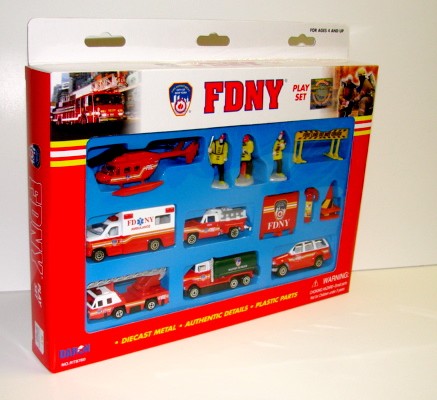 Realtoy 8760 FDNY Fire Dept Die Cast Playset (15pc Set)