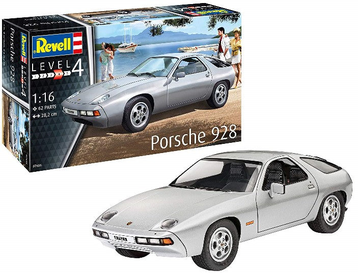 Revell 7656 1/16 Porsche 928 Sports Car