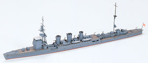 Tamiya 31318 1/700 IJN Kiso Light Cruiser Waterline