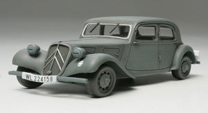 Tamiya 32517 1/48 Citroen Traction 11CV Staff Car