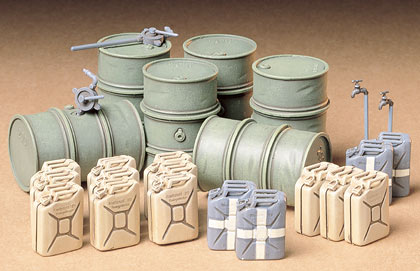 Tamiya 35186 1/35 German Fuel Drum Set