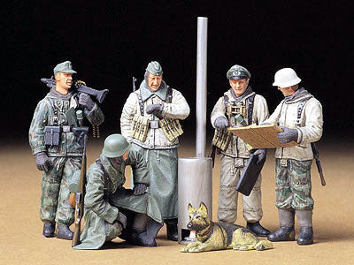 Tamiya 35212 1/35 German Soldiers Field Briefing (5)