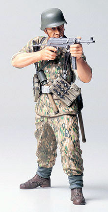 Tamiya 36303 1/16 WWII German Elite Infantryman