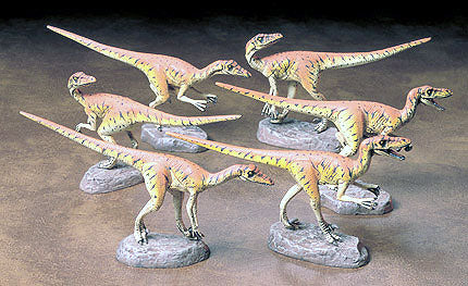 Tamiya 60105 1/35 Velociraptors Dinosaur Diorama Set