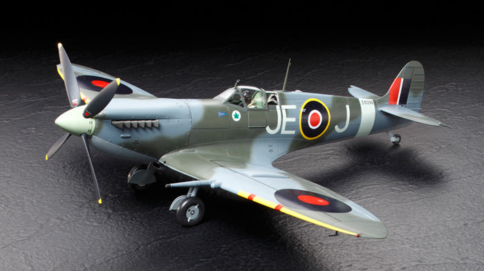 Tamiya 60319 1/32 Supermarine Spitfire Mk IXc Fighter