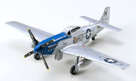 Tamiya 60749 1/72 P51D Mustang Fighter