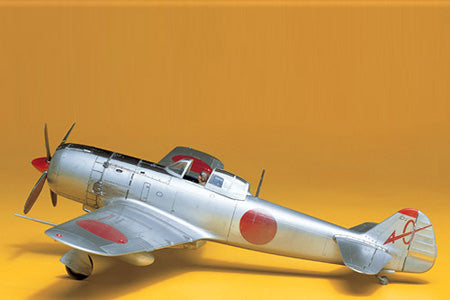 Tamiya 61013 1/48 Hayate Frank Aircraft