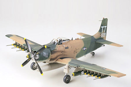 Tamiya 61073 1/48 A1J Skyraider US Aircraft