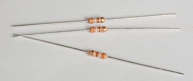 Train Control Systems 1066 All Scale 1/4 Watt Axial Lead Resistor 200-Piece Bulk Pack -- 390 Ohm