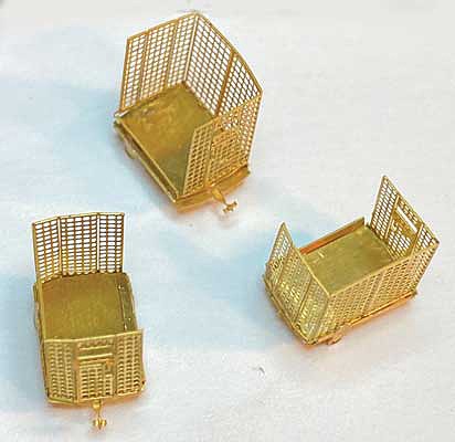 The N Scale Architect 20118 N Scale Kiln Cart Train - Cast and Etched Metal Kit -- Critter Locomotive, Driver, 3 Cars (unpainted)