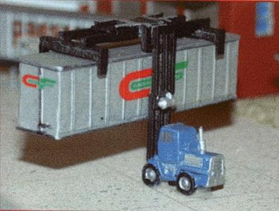 The N Scale Architect 30017 Z Scale Nansen Street Models - Division of N Scale Architect -- Piggy Stacker Intermodal Lift Crane pkg(2)