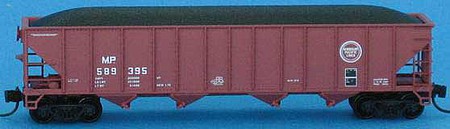 Trainworx 240340 N Scale 100-Ton 4-Bay (Quad) Hopper with Coal Load - Ready to Run -- Missouri Pacific 589105 (Boxcar Red, Buzz Saw Logo)