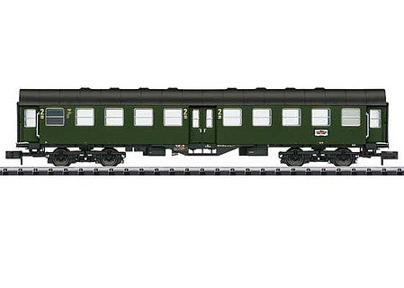 Trix 15078 N Scale Type Byg 2nd Class Commuter Coach - Ready to Run - Minitrix -- German Federal Railroad DB (Era III 1981, green, gray)