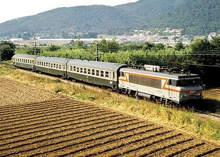 Trix 15502 N Scale Nizza di Paris (Nice-to-Paris) Express 3-Car Set - Ready-to-Run - Mini-Trix -- French State Railways SNCF (Era IV 1978; cream, gray, green)