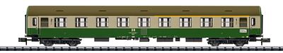 Trix 15962 N Scale Type Y 1st/2nd Class Coach - Ready to Run - Minitrix -- German State Railroad (Era IV; green, cream, beige)