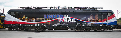 Trix 16894 N Scale Class ES 64 F4 Electric w/DCC -- ERS Railways (Era VI; Linked by Rail Scheme, Full Color Graphics)