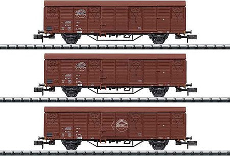 Trix 18901 N Scale Type Gbs 258 Boxcar 3-Pack - Ready to Run -- German Railroad DB AG (Era V 1996, Boxcar Red)