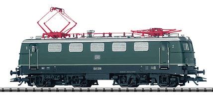 Trix 22140 HO Scale Electric Class E 41 Locomotive with Sound & DCC/Selectrix -- German Federal Railway #E 41 208 (Era III, green)