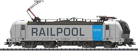 Trix 22194 HO Scale Siemens Vectron Class 193 Electric Locomotive - Standard DC -- Railpool (Era Vi; silver, gray, blue)