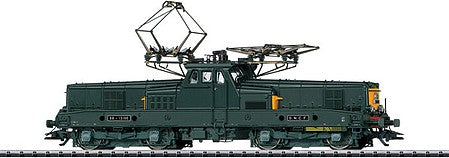 Trix 22327 HO Scale Class BB 12000 Bugeleisen Electric Locomotive with Sound & DCC/SX -- French State Railways #BB 12100 (Era V 1990; green, yellow)