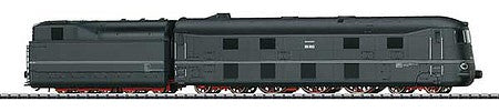 Trix 22916 HO Scale Streamlined Class 05 4-6-4 Locomotive with Tender, Sound & DCC/SX -- German State Railways #05 003 (Era II 1937; black, red)