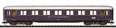 Trix 23333 HO Scale Type AB4uwe-39/52 Express Train Passenger Car - Era III -- German Federal Railway (Rheingold 1953)