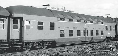 Trix 23463 HO Scale Bi-Level Car -- German Federal Railway #30 999