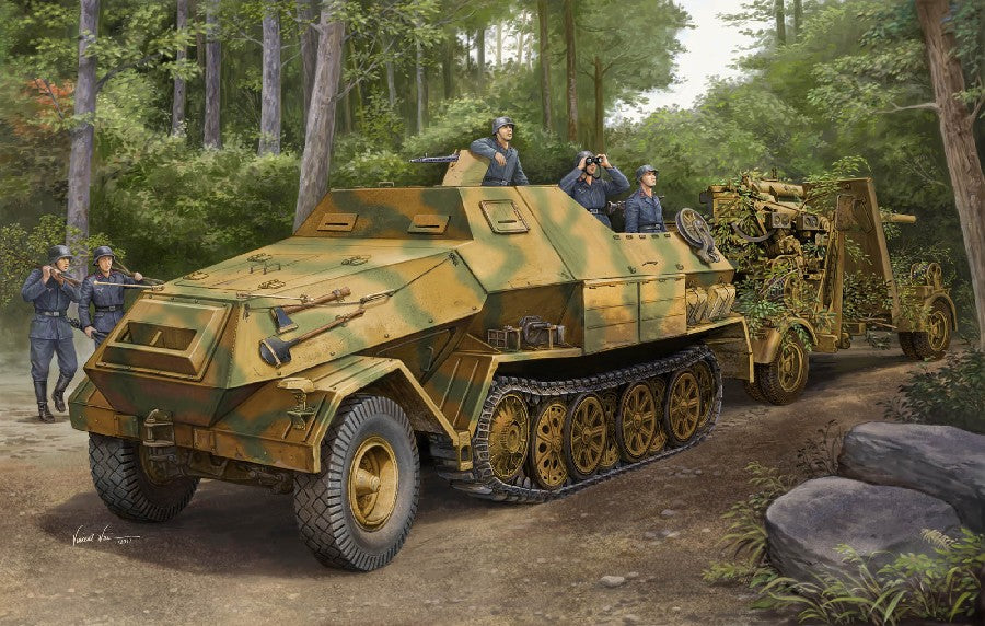 Trumpeter 1584 1/35 German SdKfz 8 Gepanzerte 12-Ton Halftrack