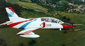 Trumpeter 1636 1/72 Chinese JL8 (K8 Karakorum) Trainer Aircraft