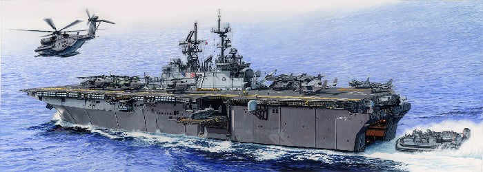 Trumpeter 5615 1/350 USS Iwo Jima LHS7 Amphibious Assault Ship (Formerly Gallery Models)