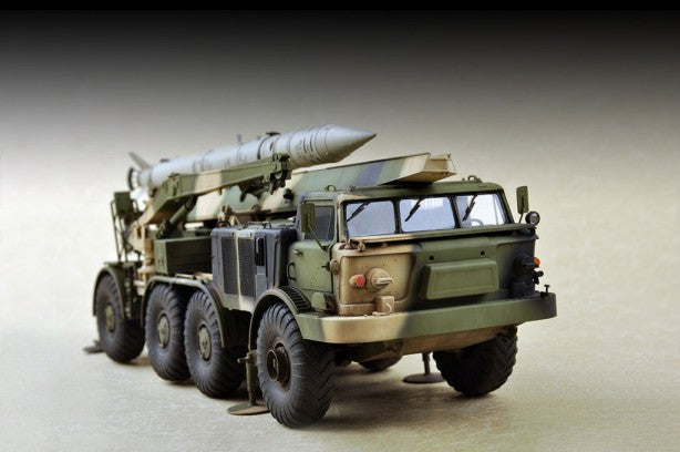 Trumpeter 7179 1/72 Russian 9P113 TEL Launcher w/9M21 Rocket of 9K52 Luna-M Short-Range Artillery Rocket System (FROG7)