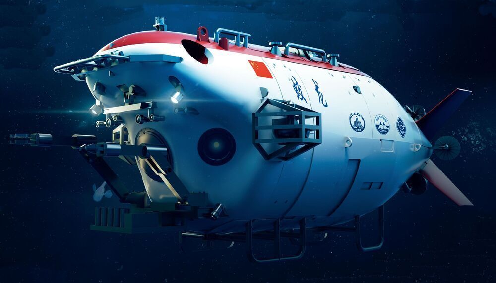 Trumpeter 7331 1/72 Chinese Jiao Long 7000-Meter Manned Submersible (Pre-Painted Snap)