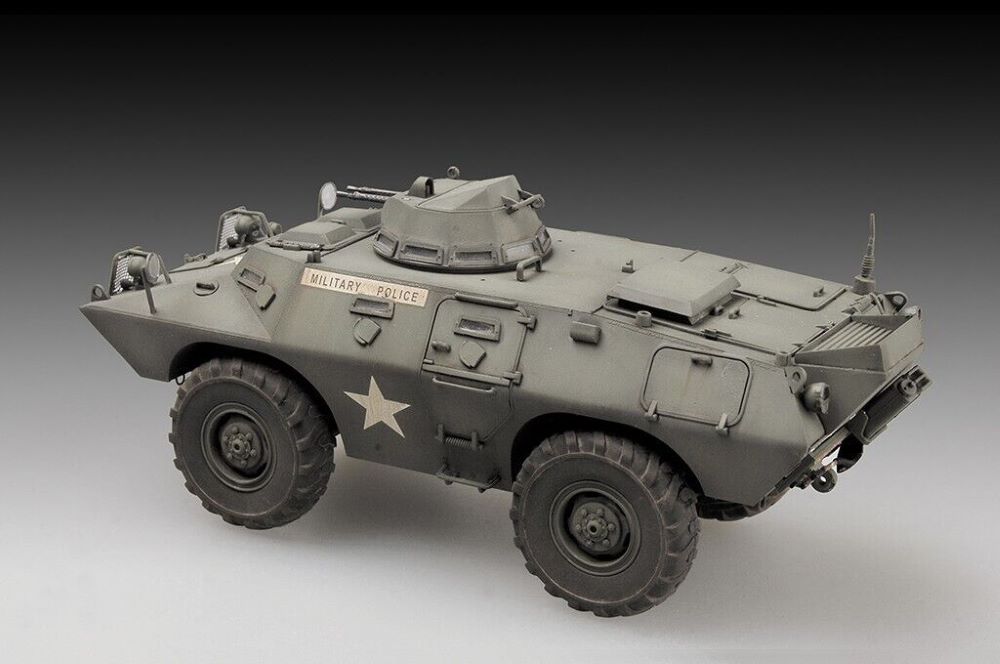 Trumpeter 7439 1/72 M706 Commando Armored Car Vietnam
