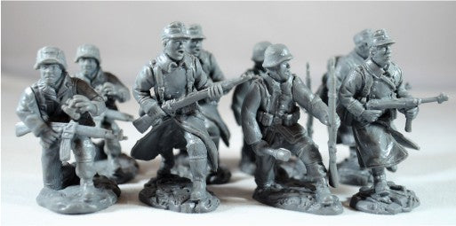 Toy Soldiers of San Diego TSSD 27 1/32 WWII German Soldiers Add-On Figure Playset (8)