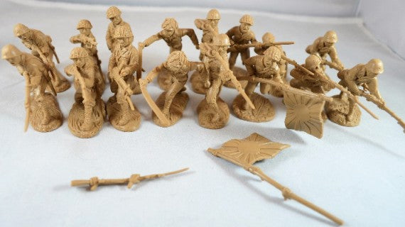 Toy Soldiers of San Diego TSSD 8 1/32 WWII Japanese Infantry Figure Playset (16) 