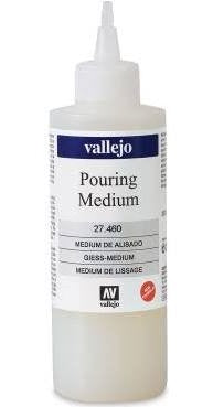 Vallejo 27460 200ml Bottle Pouring Medium (D)