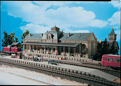 Vollmer 43561 HO Scale Nordstadt Station Kit -- 21-1/4 x 6-1/4 x 6-1/4" 54 x 16 x 16cm