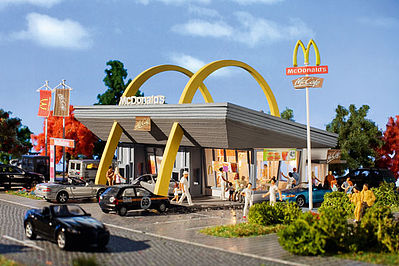 Vollmer 43634 HO Scale McDonald's Restaurant w/McDrive -- Kit - 6-15/16 x 6-1/4 x 3-7/8 17.6 x 15.8 x 9.8cm