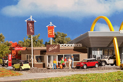 Vollmer 43636 HO Scale McCafe (McDonald's Coffee House) -- Kit - 4-1/2 x 3-3/4 x 1-3/4" 11.5 x 9.5 x 4.5cm