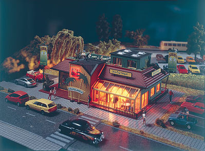 Vollmer 43656 HO Scale Casablanca Disco -- 8 x 5-5/8 x 3-5/8" 20 x 14 x 9cm