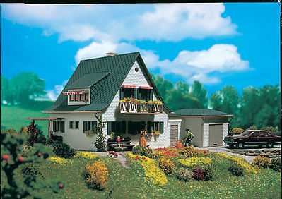 Vollmer 43718 HO Scale House w/Garage -- 4-1/2 x 4-3/4 x 3-1/2" 11.5 x 12 x 8.8cm