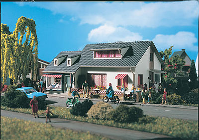 Vollmer 43723 HO Scale House w/Photo Shop -- 6-7/8 x 4-3/8 x 3" 17.5 x 11 x 7.5cm