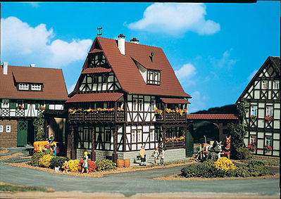 Vollmer 43732 HO Scale Vintner's Lodge -- 4-3/4 x 3-1/2 x 5-3/4" 12 x 9 x 14.5cm