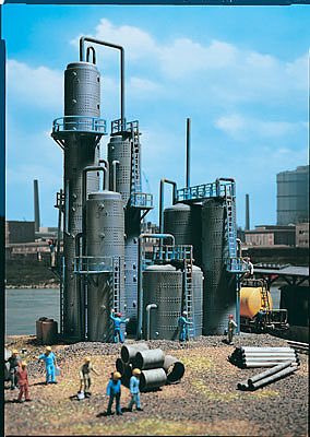 Vollmer 45525 HO Scale Oil Refinery -- Kit - 5-7/8 x 3-7/8 x 9-1/4" 15 x 10 x 23.5cm