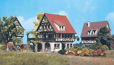 Vollmer 49533 Z Scale Half Timber Inn Sonne -- 2-5/8 x 2" 6.7 x 5.1cm