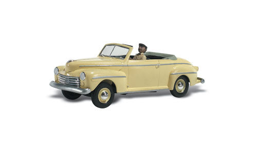 Woodland Scenics 5527 HO Autoscene Roger's Rag Top 1940's Ford Convertible w/Driver